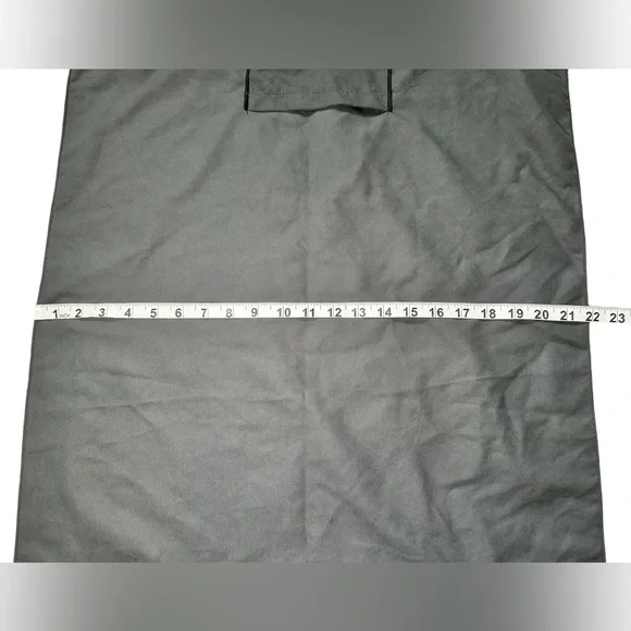 Messy Mutts Packable Towel - Picture 3 of 6